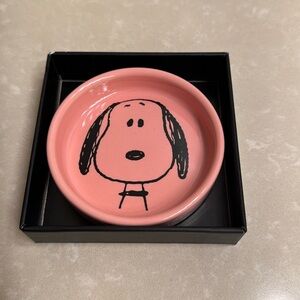 NWT PEANUTS ROUND DISH